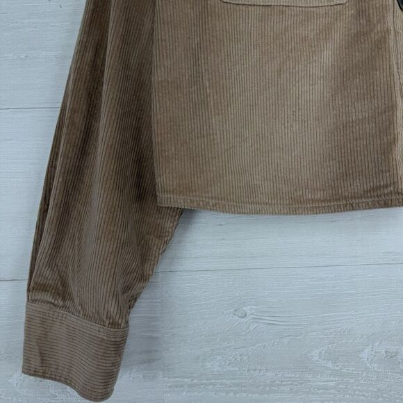 Aritzia Babaton Graydon Corduroy Shirt M Button Up Cropped Camel Tan Long Sleeve - Picture 6 of 16